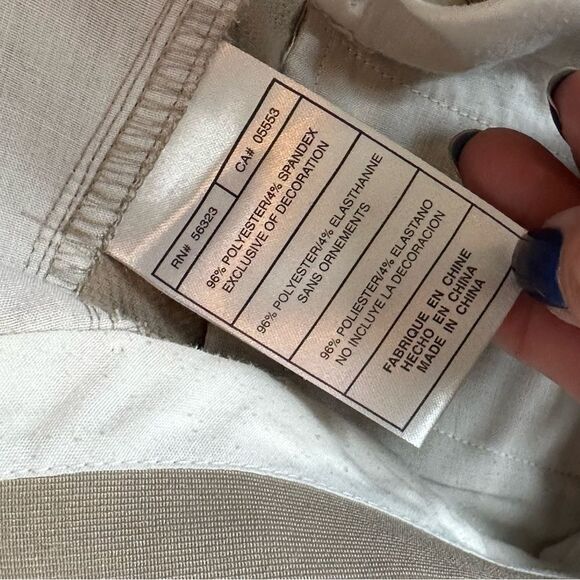 Nike ACG Tan Cargo Shorts for Everyday Comfort - Picture 4 of 10